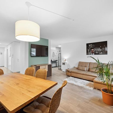 Sali Homes Spacious Apartment With Terrace In City Center バイロイト エクステリア 写真