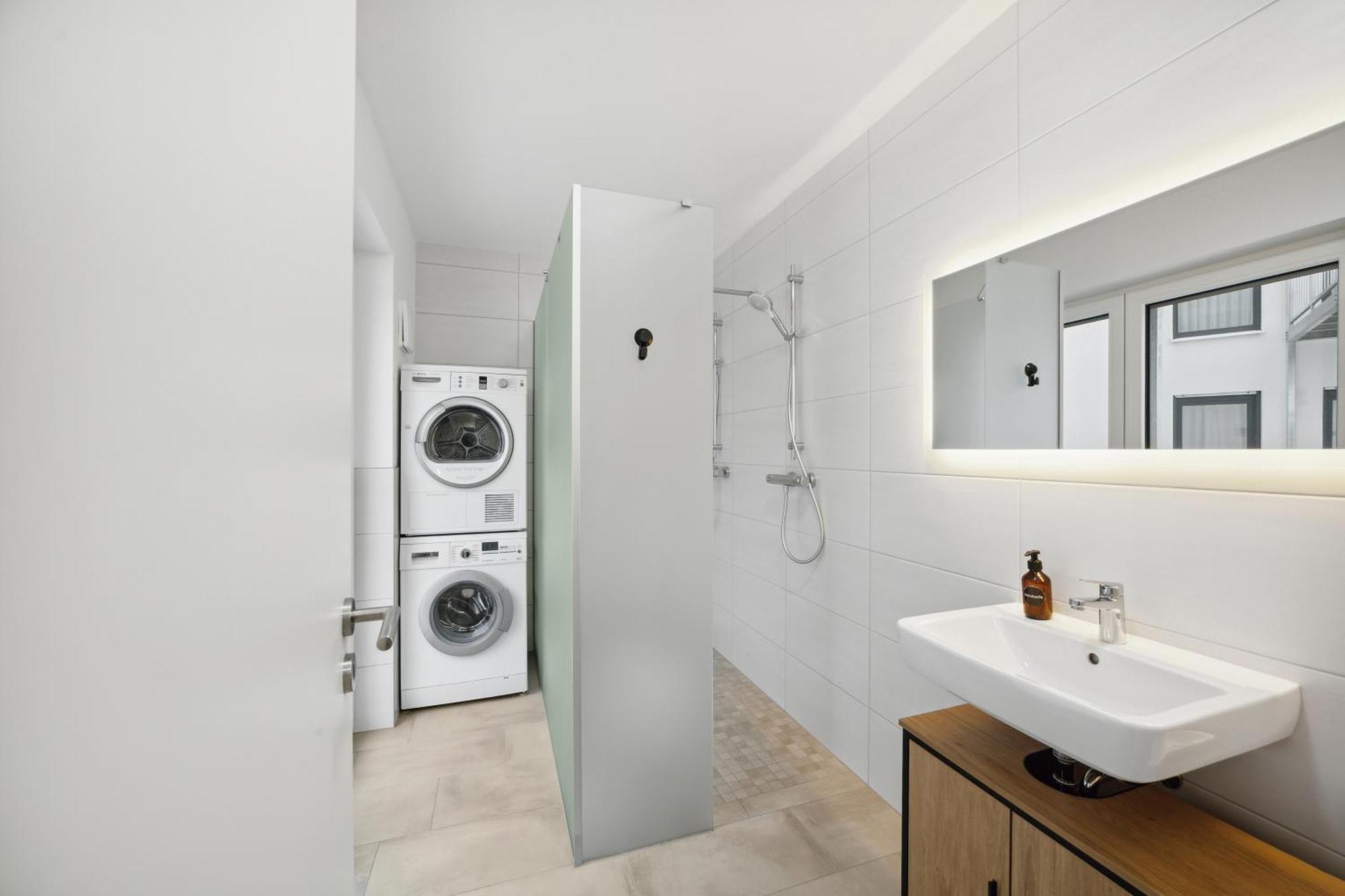 Sali Homes Spacious Apartment With Terrace In City Center バイロイト エクステリア 写真