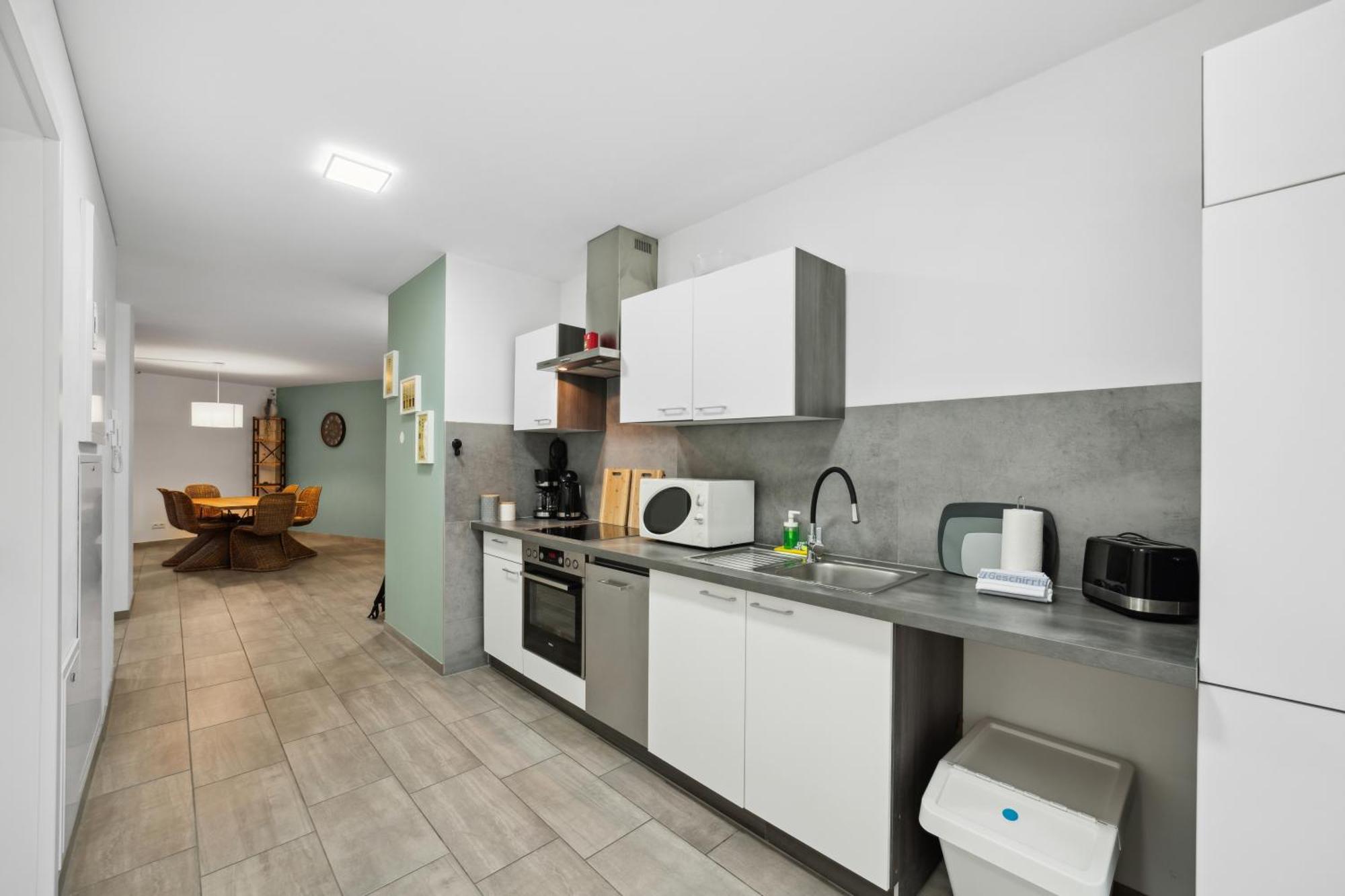 Sali Homes Spacious Apartment With Terrace In City Center バイロイト エクステリア 写真
